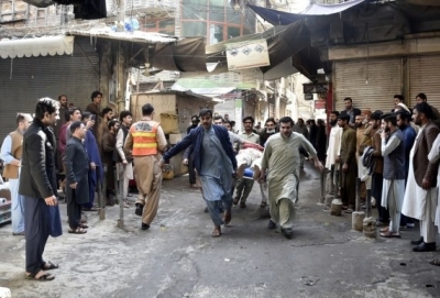  17 Dead In Peshawar Mosque Blast (2nd Ld)-TeluguStop.com