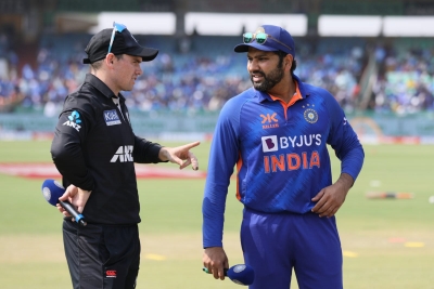  3rd Odi: New Zealand Win Toss, Opt To Bowl Against India In Indore-TeluguStop.com