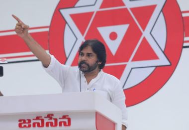  Pawan Kalyan's Reaction On Guntur Stampede-TeluguStop.com