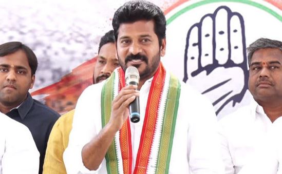 Pcc Chief Revanth Reddy Criticizes Kcr Government-TeluguStop.com