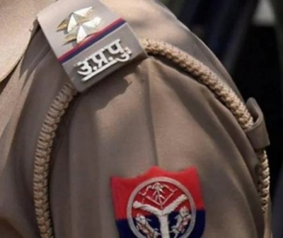  8 Booked For Desecration Of Ramcharitmanas In Lucknow-TeluguStop.com