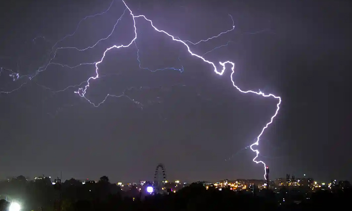  Amazing Creation Of Scientists Protection From Lightning With Laser Rays , Thun-TeluguStop.com