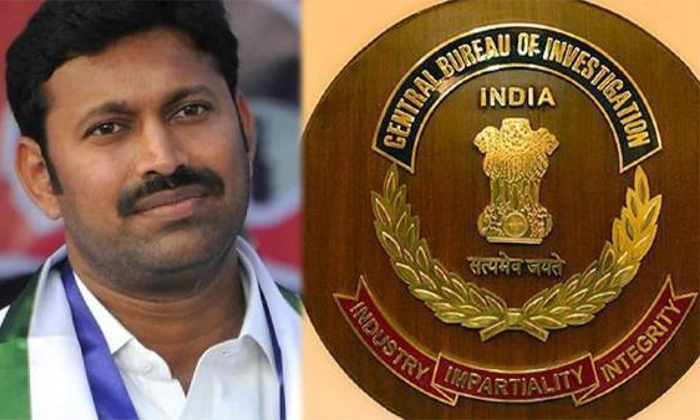  Cbi Notices To Kadapa Mp Avinash Reddy In Ys Viveka Case Details, Cbi, Kadapa M-TeluguStop.com