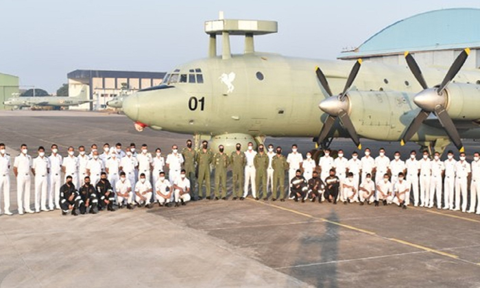 Telugu Fixedsubmarine, Il Aircraft, Ilaircraft, Parade, Rearadmiral, Republic Da
