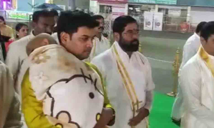  Maharashtra Cm Eknath Shinde Visits Tirumala,celebrities, Devotees, Maharashtra-TeluguStop.com