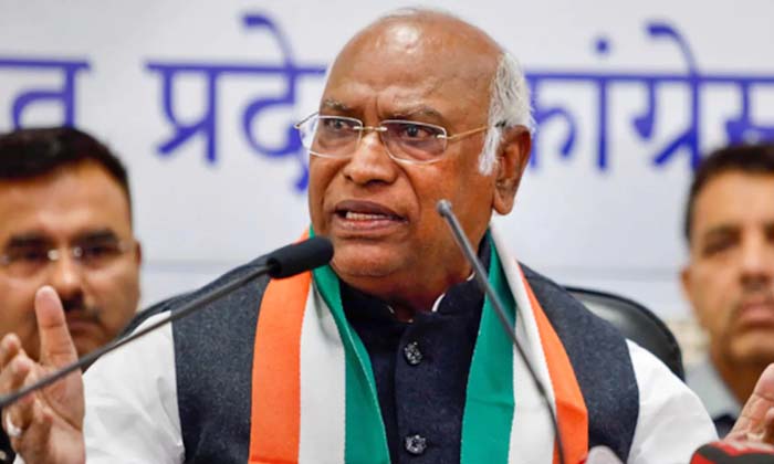 Brs Not Invited For Ani Bjp Front ,aap ,bjp,brs,congress,kcr, Arvind Kejriwal ,r Brs Not Invited For Ani Bjp Front ,aap ,bjp,brs,congress,kcr, Arvind Kejriwal ,r-TeluguStop.com