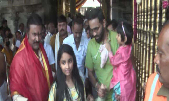  Manchu Mohan Babu Visited Tirumala , Mohan Babu  ,tirumala , Andhra Pradesh , Vi-TeluguStop.com