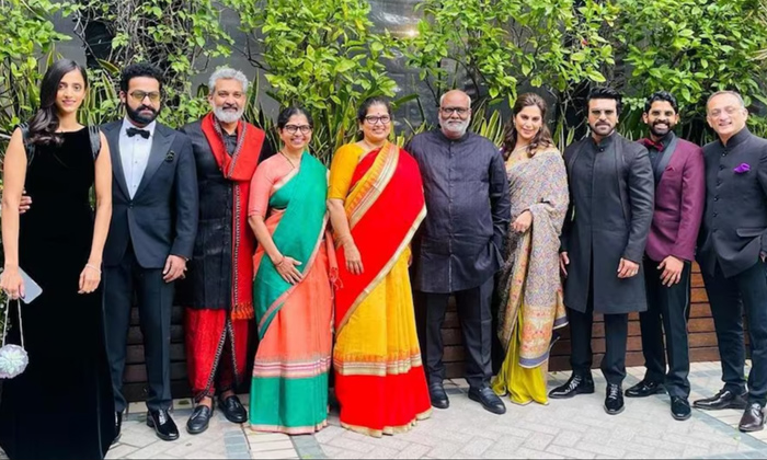  Amitabh Bachchan Congratulated Rrr Film Unit For Winning Golden Globe Award , Rr-TeluguStop.com