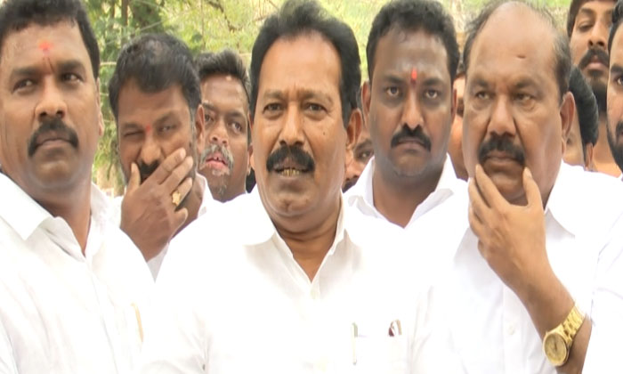  Ycp Leaders Meet Guntur District Sp , Ycp Leaders , Guntur District , Guntur-TeluguStop.com