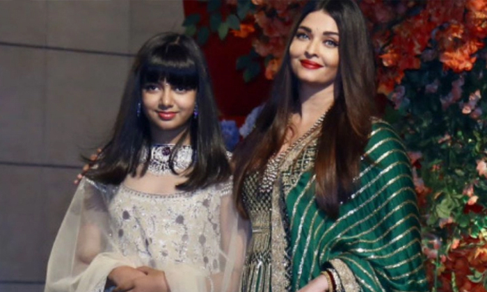  Aishwarya Rai Daughter Aradhya Bachchan Film Entry , Aishwarya Rai, Aradhya Bach-TeluguStop.com