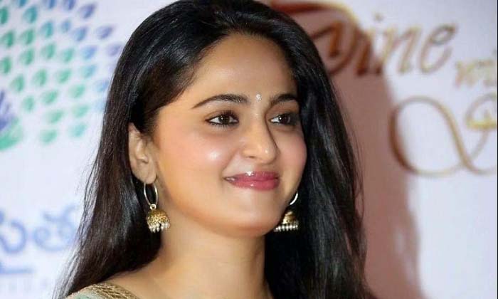 Telugu Anushka, Anushka Shetty, Lady, Uv-Movie