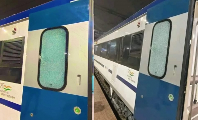  Bjp Demands Nia Probe In Stone Pelting On Vande Bharat Express In Bengal-TeluguStop.com