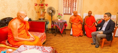  China Strongly Resists 'sneaky' Visit Of The Dalai Lama To Lanka-TeluguStop.com