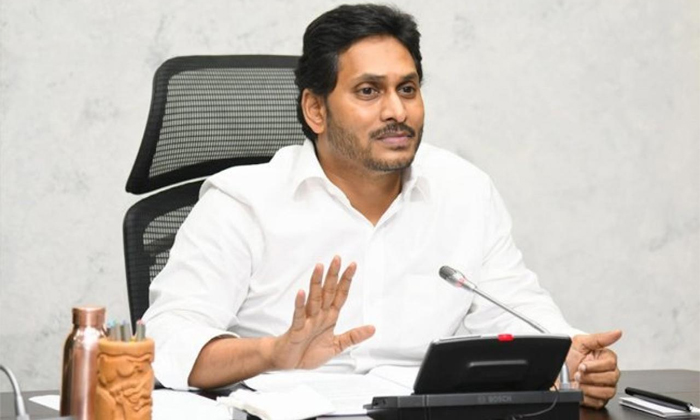 Telugu Apcm, Bandi Sanjay, Chandrababu, Cm Kcr, Corona, Cs Somesh Kumar, Gantasr