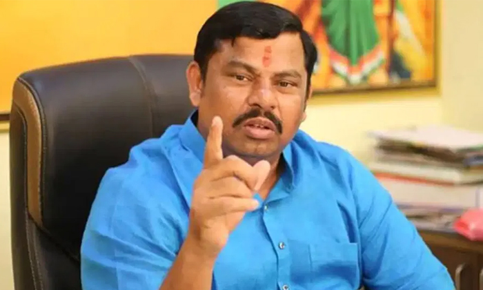  Cm Kcr Strategy Behind Targeting Bjp Mla Rajasingh Details, Mla Rajasingh, Bjp,-TeluguStop.com