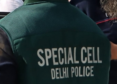  Delhi Police Probing Links Of Two Suspected Terrorists With Pak's Isi-TeluguStop.com