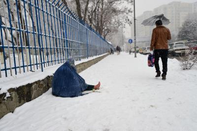  Freezing Weather Kills 124 In Afghanistan-TeluguStop.com