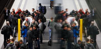  Germany Reports Record Employment In 2022-TeluguStop.com