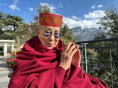  Globetrotting Dalai Lama Watches India’s Military Might On Television-TeluguStop.com