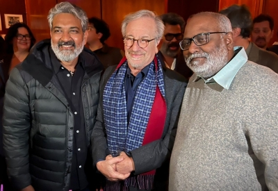  'i Just Met God': Rajamouli After Meeting Steven Spielberg-TeluguStop.com