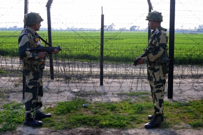 Infiltration Bid Foiled, 2 Terrorists Killed In J&k (ld) Infiltration Bid Foiled, 2 Terrorists Killed In J&k (ld)-TeluguStop.com