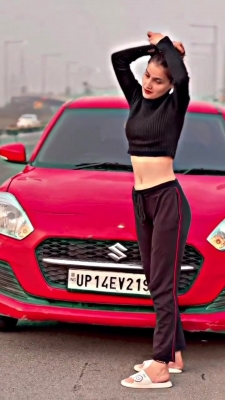  Insta Influencer Fined Rs 17k For Violating Rules While Making Reel On Highway-TeluguStop.com