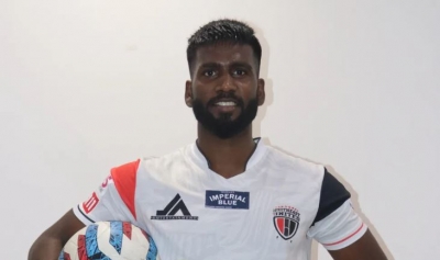  Isl: Northeast United Fc Sign Defender Hira Mondal-TeluguStop.com