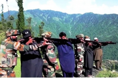  J&k Villagers To Get Automatic Rifles, Amit Shah Meets Bjp Leaders Over Jammu Te-TeluguStop.com