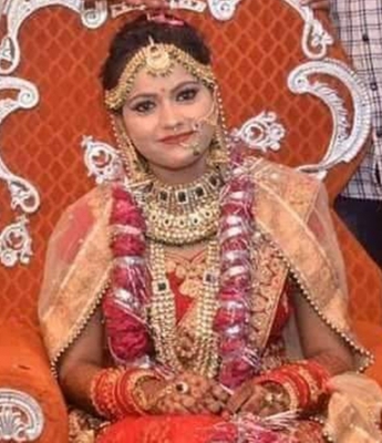 Khushi Dubey Wants To Be A Lawyer Or Doctor Khushi Dubey Wants To Be A Lawyer Or Doctor-TeluguStop.com