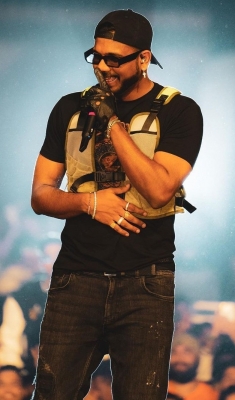  King To Perform At Yas Island Alongside Global Hip-hop Stars-TeluguStop.com