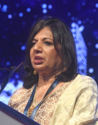  Kiran Mazumdar-shaw Unveils Siddhartha Mukherjee's Latest Book 'the Song Of The-TeluguStop.com