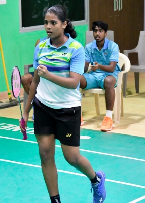  Malaysia Open: Treesa-gayatri Duo Advances; Srikanth, Saina Bow Out Early (ld)-TeluguStop.com