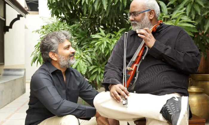  Keeravani Kept His Promise To Rajamouli ,Keeravani,Rajamouli,RRR,Baahubali,Music-TeluguStop.com