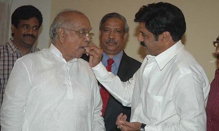 Telugu Akhil, Akkineni, Naga Chaitanya, Nandamuri Fans-Movie