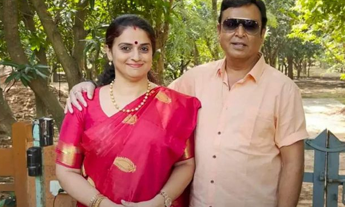 Telugu Love Story, Naresh, Pavitra Lokesh, Tollywood-Movie