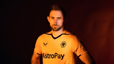  Premier League: Wolves Sign Defender Craig Dawson From West Ham-TeluguStop.com