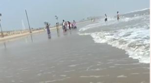  A Receding Sea In Ambedkar Konaseema District-TeluguStop.com