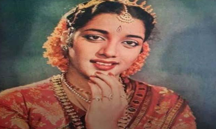  Senior Actress Jamuna No More, Senior Actress Jamuna ,passed Away, Tollywood , P-TeluguStop.com