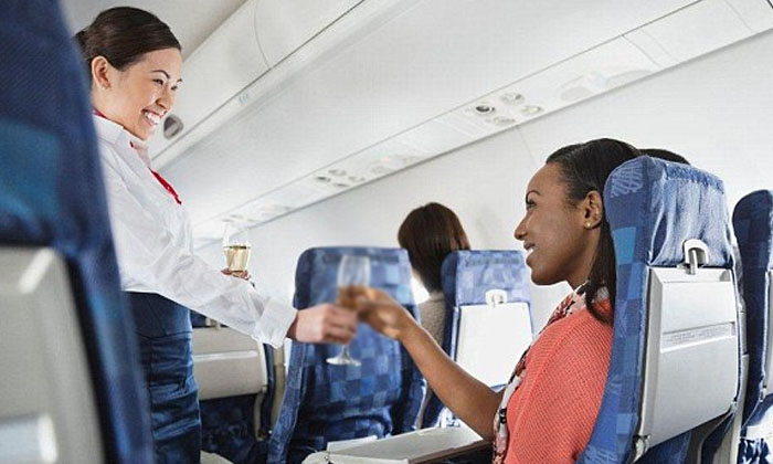  Do You Know Why Alcohol Is Served On International Flights , International Fli G-TeluguStop.com