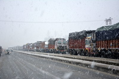  Srinagar-jammu Highway Remained Closed Only For 8 Hours This Winter-TeluguStop.com