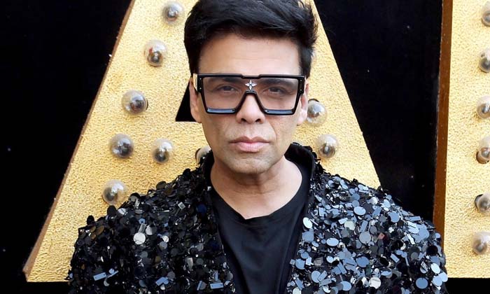  Karan Johar Reveals Student Year Suffered Rs 20 Crore Loss ,karan Johar, Bollywo-TeluguStop.com