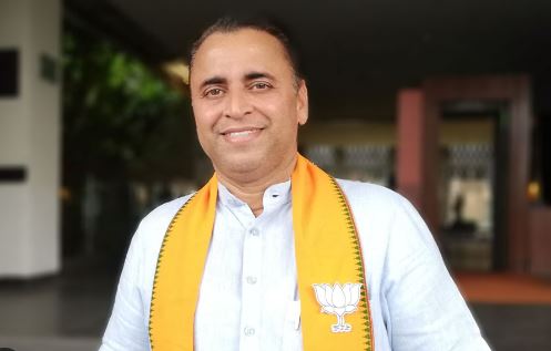  Sunil Deodhar Hot Comments On Ycp And Tdp-TeluguStop.com