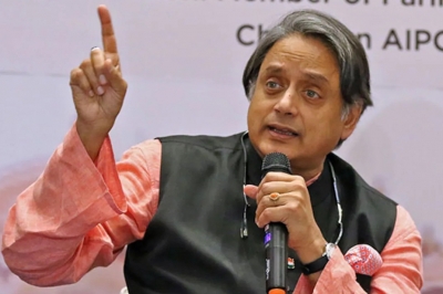  Tharoor Vs Others: Congress Asks Kerala Leaders To Maintain Decorum-TeluguStop.com