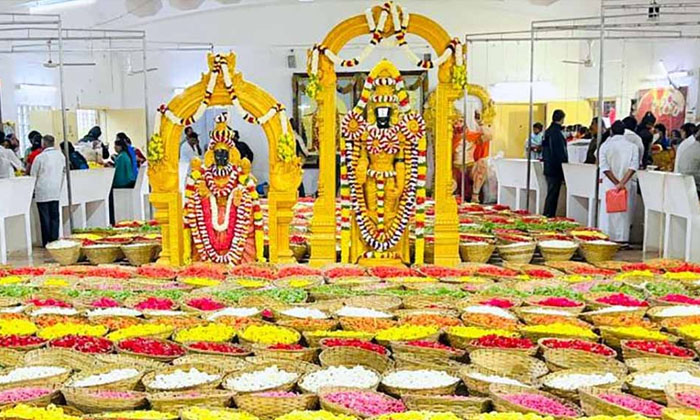  Do You Know What Offering Is Offered To  Tirumala Venkateswara Swamy On Wednesd-TeluguStop.com