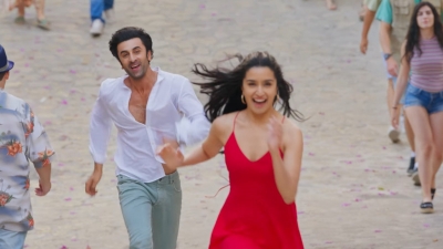  ‘tu Jhoothi Main Makkaar’ Trailer: Ranbir Turns ‘makkar’-TeluguStop.com