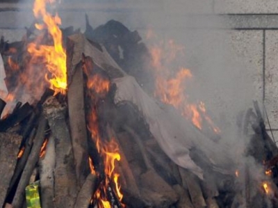 Twin Brothers Cremated On Same Pyre In Rajasthan Twin Brothers Cremated On Same Pyre In Rajasthan-TeluguStop.com
