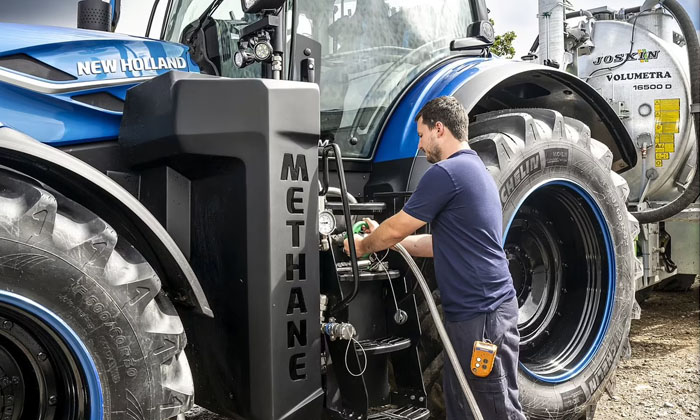 This Tractor Is Running On Cow Dung, Tractor, Cow Dung, Viral News, Trendin This Tractor Is Running On Cow Dung, Tractor, Cow Dung, Viral News, Trendin-TeluguStop.com
