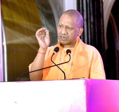  Yogi Launches ‘aarohini’ For Girl Students-TeluguStop.com