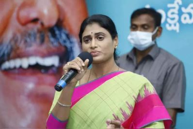  Ysrtp President Sharmila Fire On Kcr-TeluguStop.com