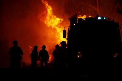  5 Dead In Chile Forest Fires-TeluguStop.com